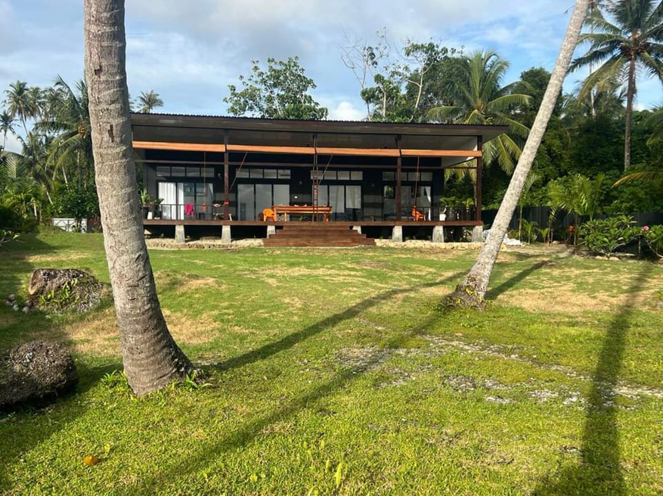 Property building, Patio, Garden, Balcony/Terrace