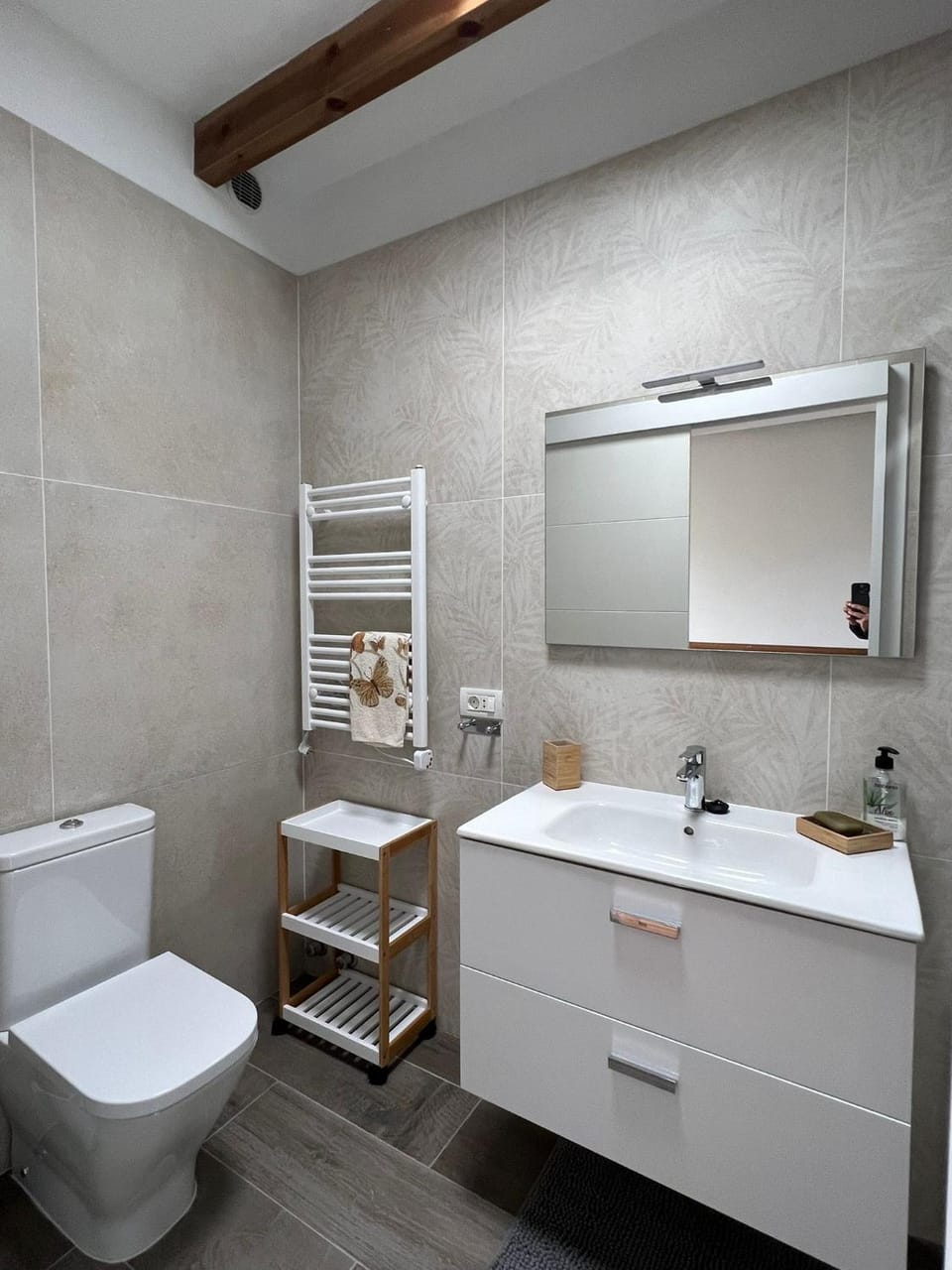 Shower, Bathroom, towels