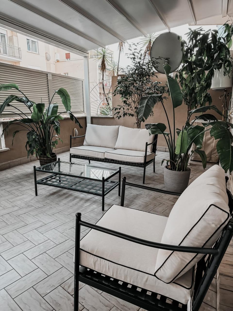 Property building, Balcony/Terrace, Balcony/Terrace, Floor plan, Quiet street view