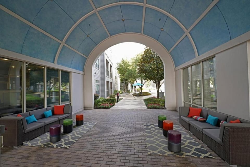 The Artemis - 1 Bd Apt near JSC Apartment in Nassau Bay