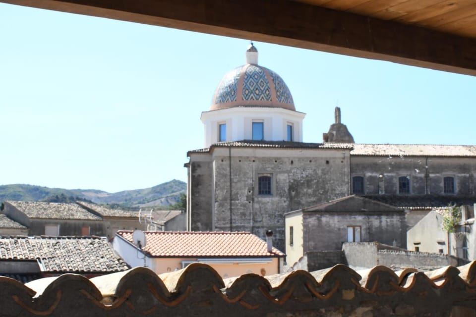 Balcony/Terrace, Landmark view