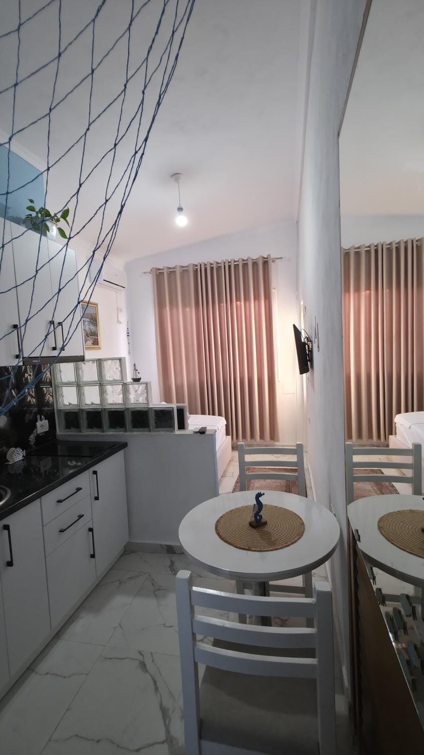 K&K Guest House Bed and Breakfast in Vlorë