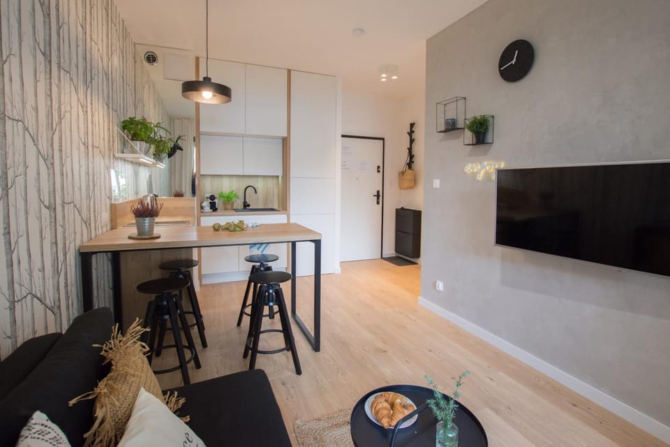 TV and multimedia, Kitchen or kitchenette, Living room, Dining area