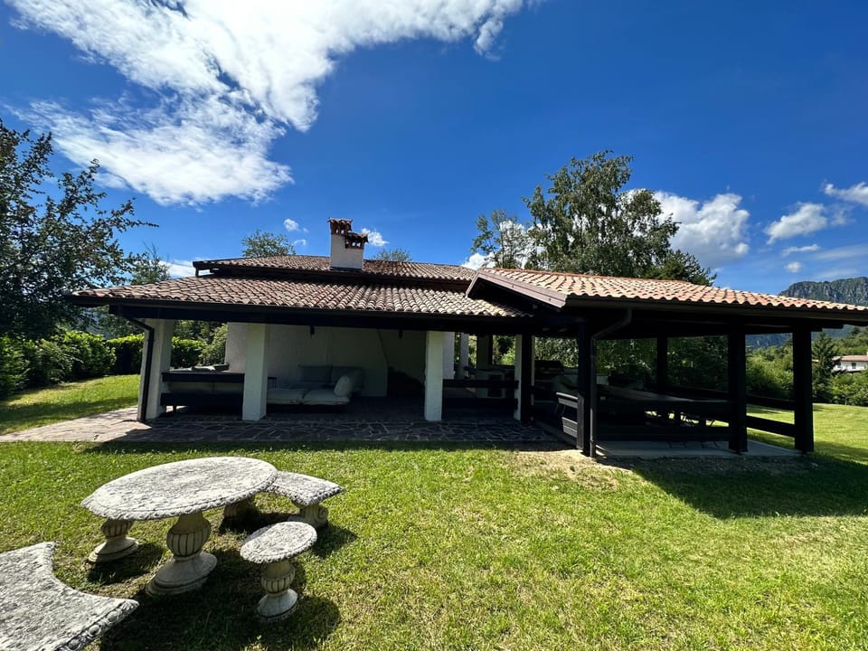 Property building, Patio, Garden, Dining area, Garden view