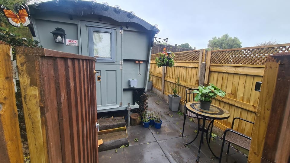 BBQ facilities, Internal: Not applicable to any particular room