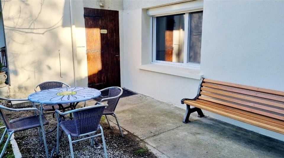 Garden, Dining area