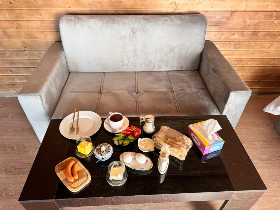 Hovakimyans Hotel And Pool 24 & 7 Apartment in Yerevan