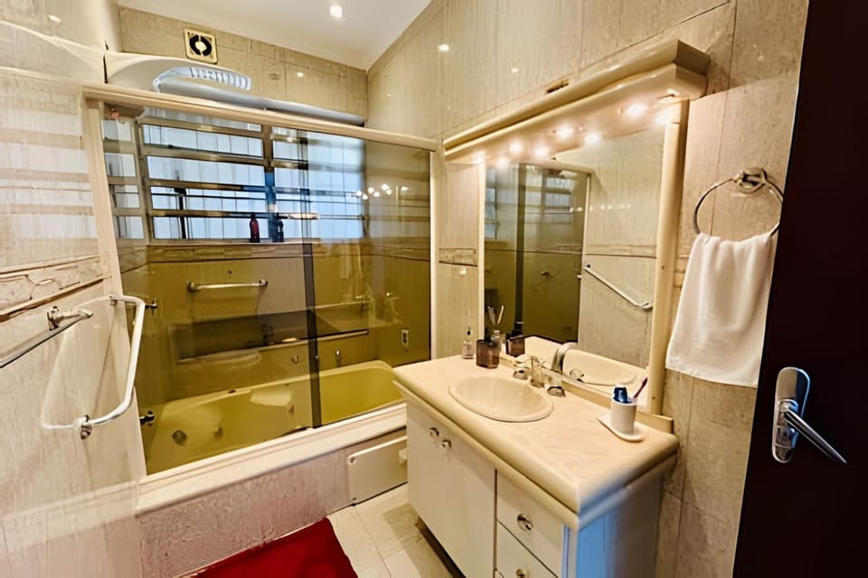 Toilet, Public Bath