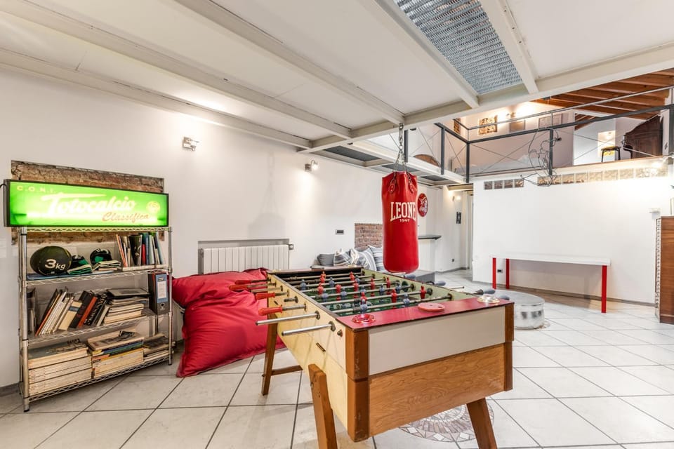 Living room, Photo of the whole room, Seating area