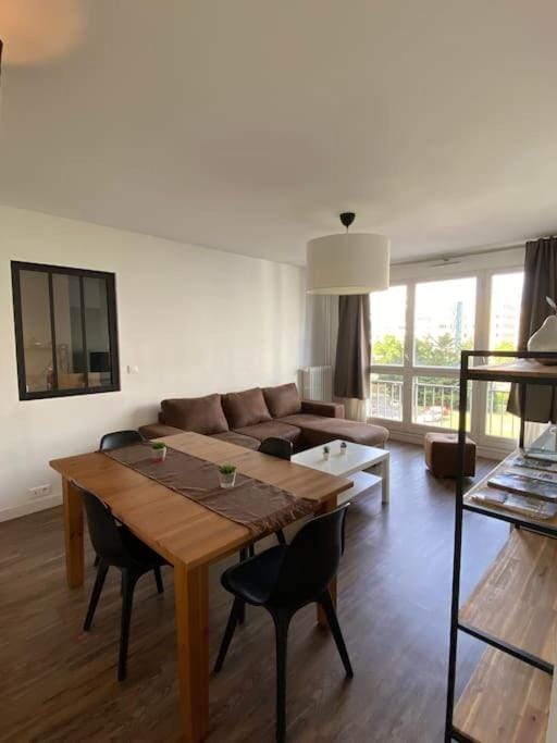 Chez Pascal Sissi -Grand Appart,Ile Nantes, CCgrés Apartment in Nantes