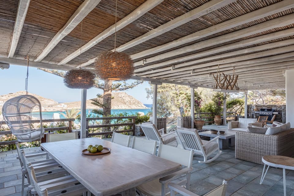 Patio, Day, Natural landscape, View (from property/room), Seating area, Dining area
