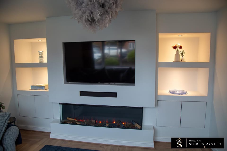 TV and multimedia, Evening entertainment, fireplace