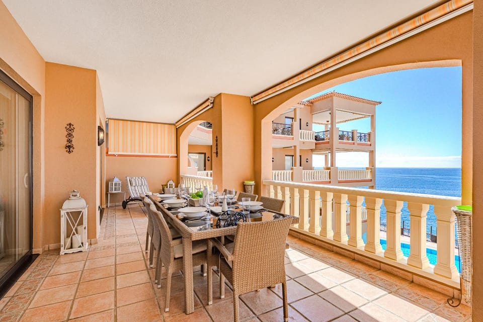 Sea view apartment Nautico Suites Apartment in Abona