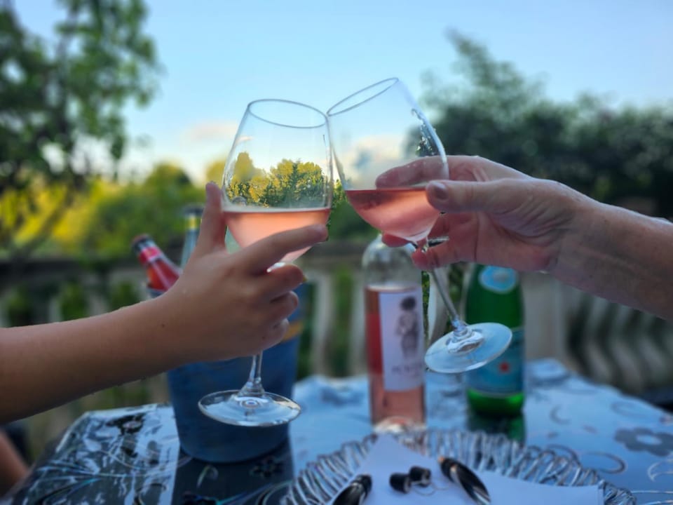 Day, Food and drinks, Drinks
