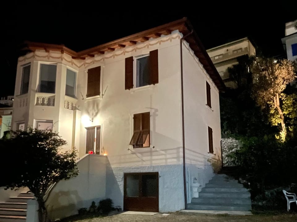 Villa Fontana 56 Apartment hotel in Liguria