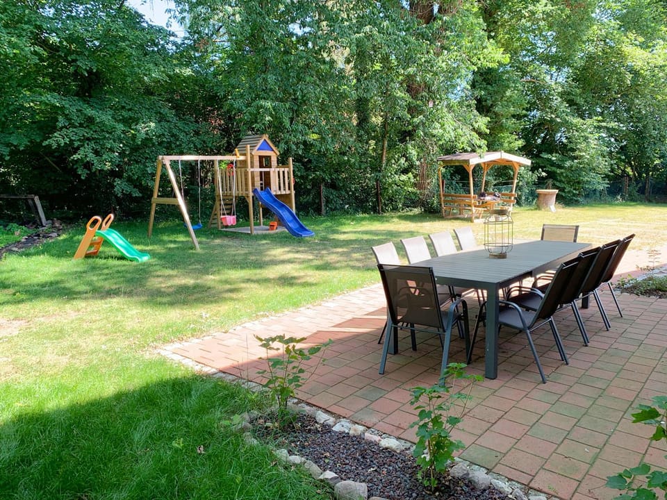Children play ground, Balcony/Terrace, Seating area