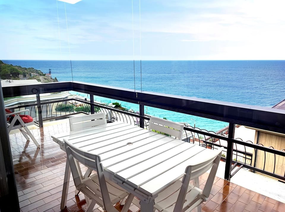 Natural landscape, View (from property/room), Balcony/Terrace, Balcony/Terrace, Sea view