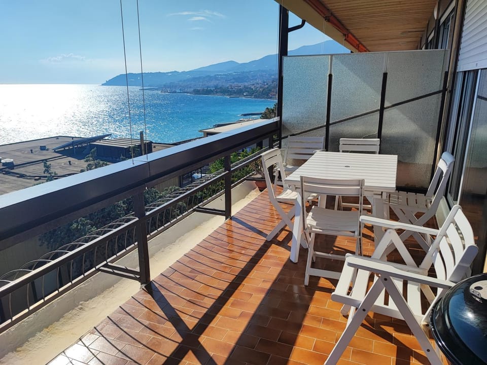 Natural landscape, View (from property/room), Balcony/Terrace, Balcony/Terrace, Sea view