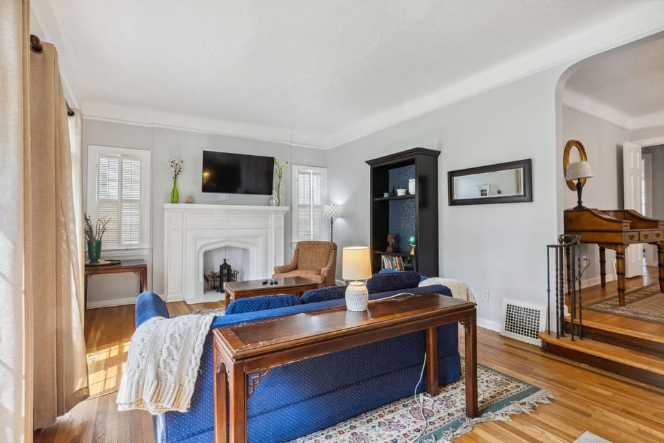 Near CLE Clinic - Long term stays accepted Apartment in Shaker Heights