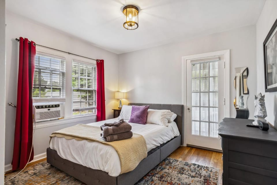 Near CLE Clinic - Long term stays accepted Apartment in Shaker Heights