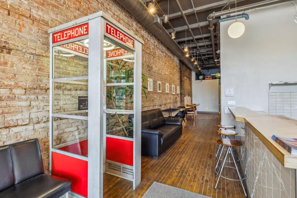 The Victor 3 - Cleveland's Urban Lodge Apartment in Ohio City