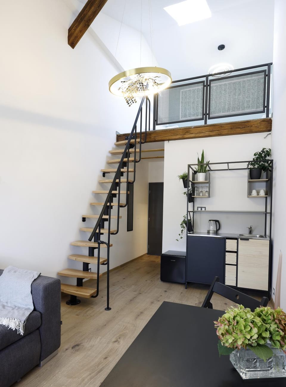 Kitchen or kitchenette, Living room, Seating area