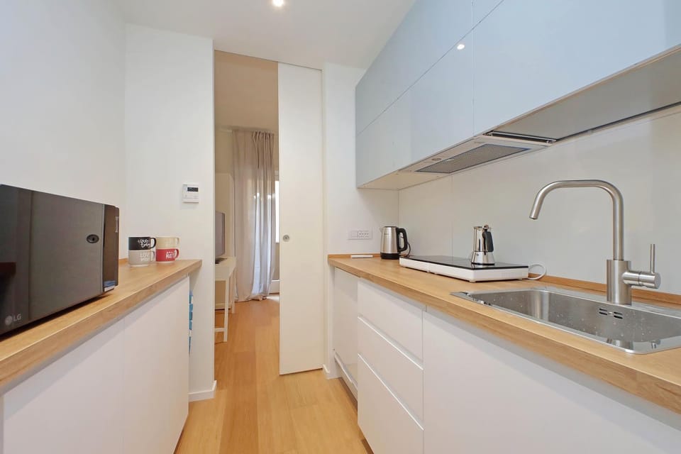 Kitchen or kitchenette