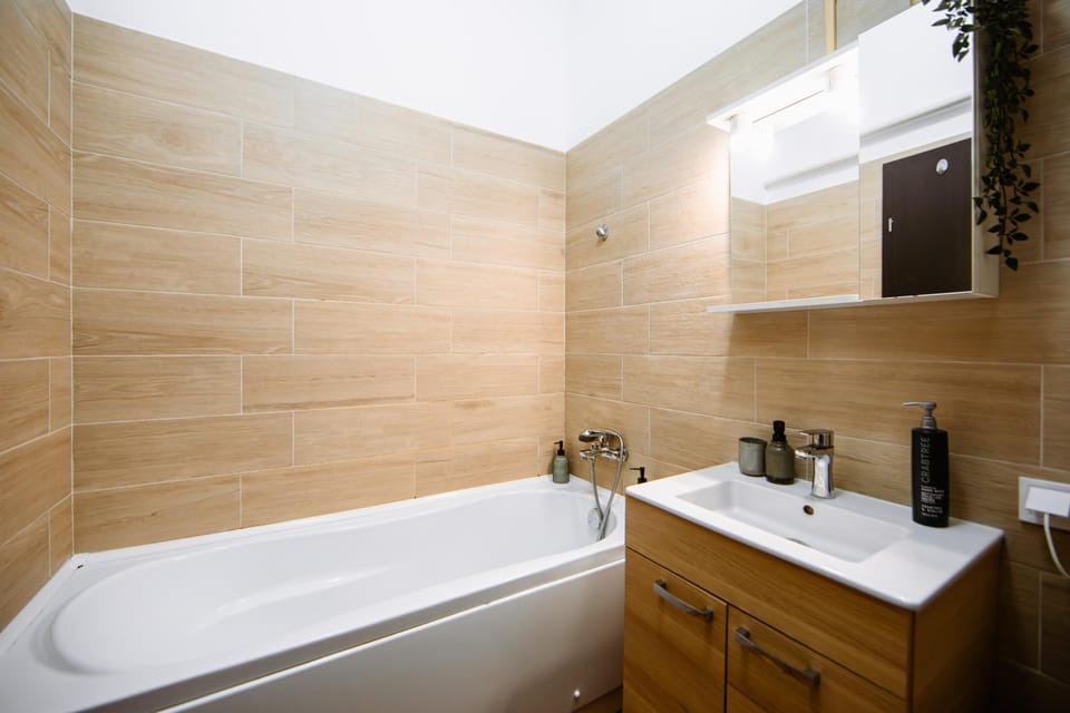 Zen Studio 2 with balcony Apartment in Bucharest