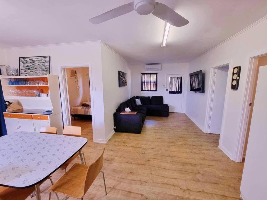 Communal lounge/ TV room, TV and multimedia, Evening entertainment