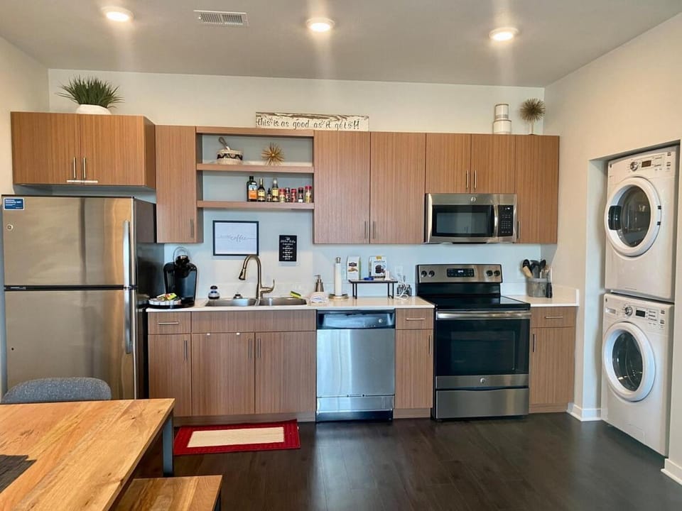 Stylish Trailside TC Condo House in Traverse City