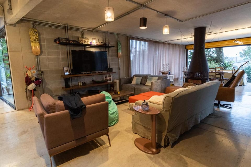 Communal lounge/ TV room, Living room