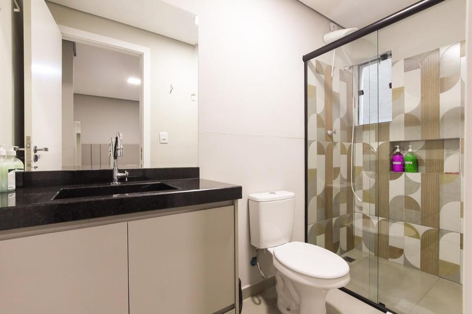Lou Suítes 6 - Business perto do aeroporto Apartment in State of Paraná