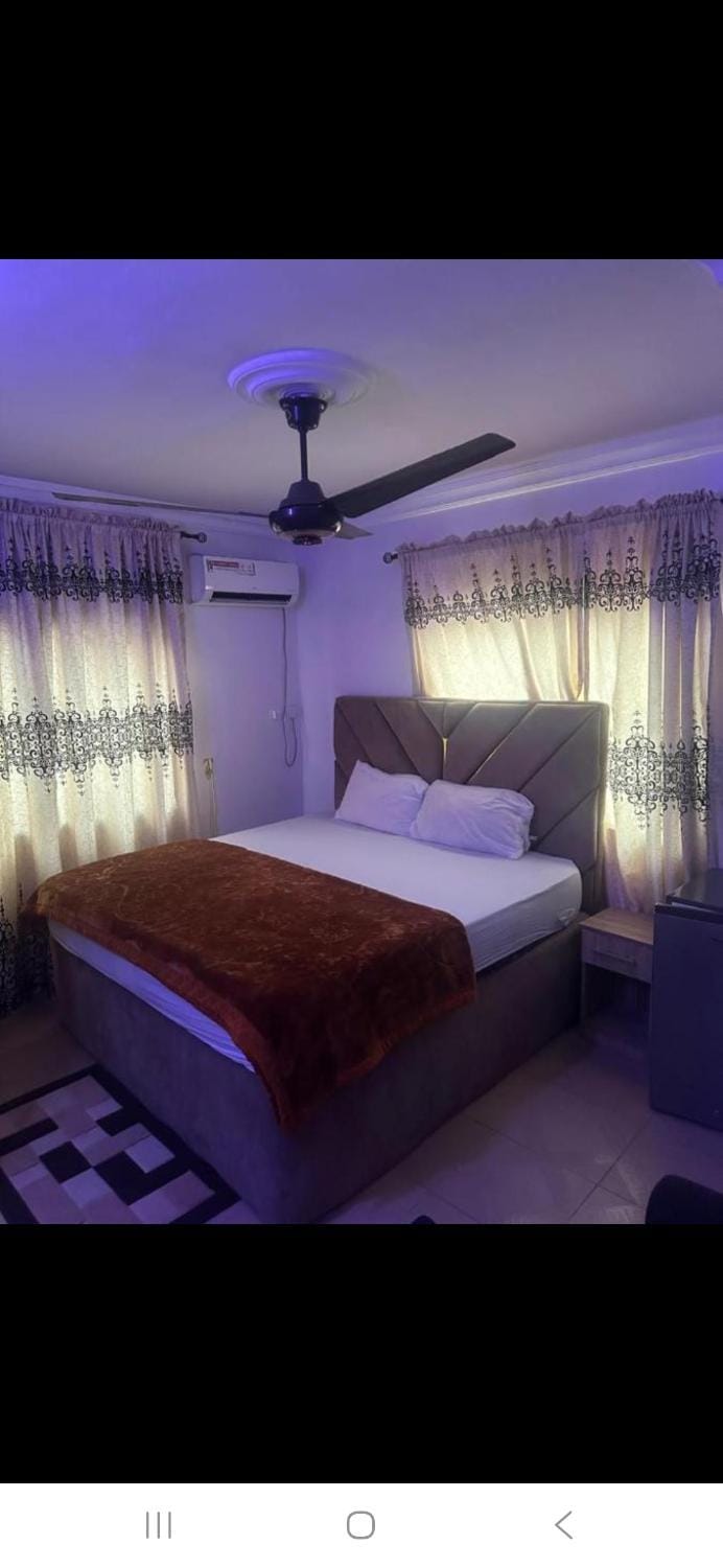 3JD Lavishly Furnished 2 bed apartment Apartment in Lagos