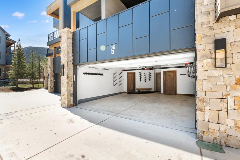 Inas Way Townhomes Unit B Villa in Keystone