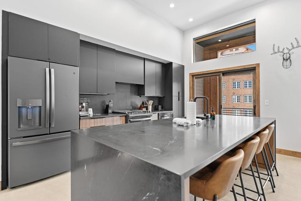 Inas Way Townhomes Unit B Villa in Keystone