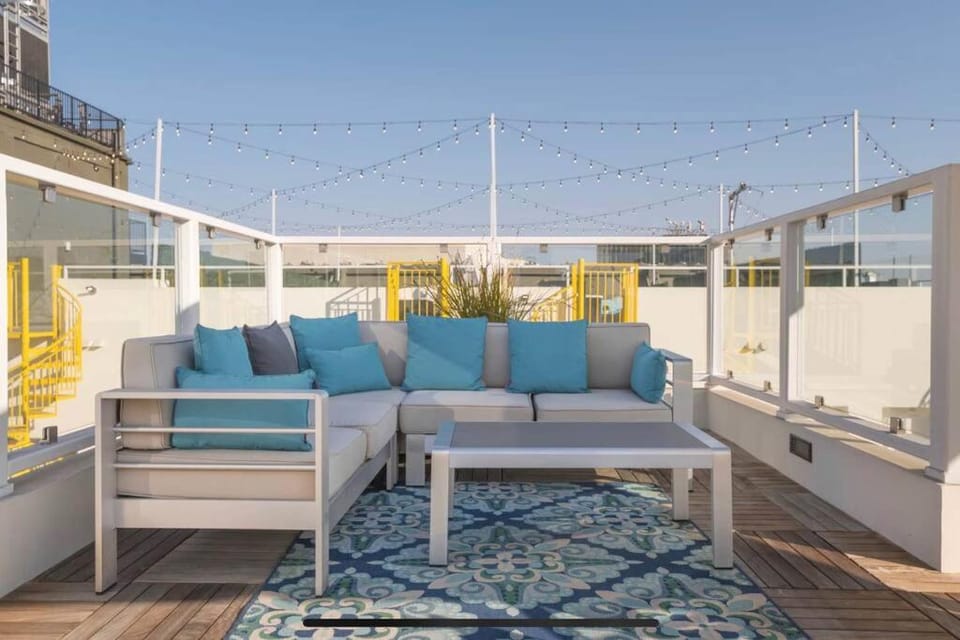 Patio, Balcony/Terrace