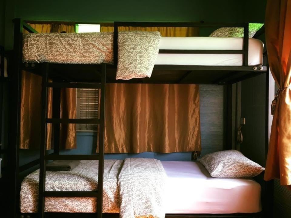 bunk bed