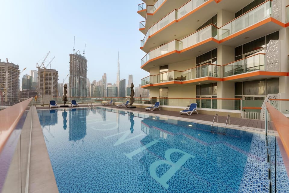 Swimming pool, Swimming pool