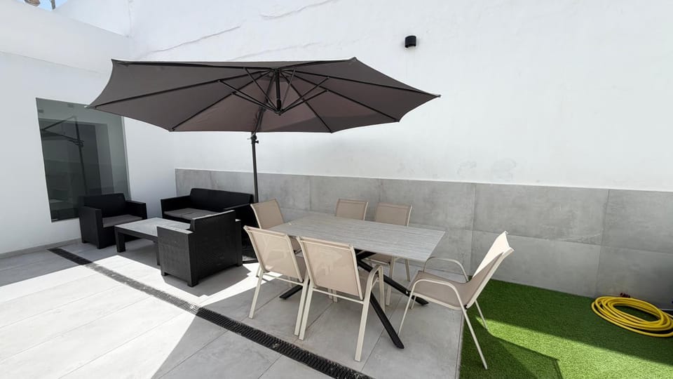 The white house House in Comarca Sur