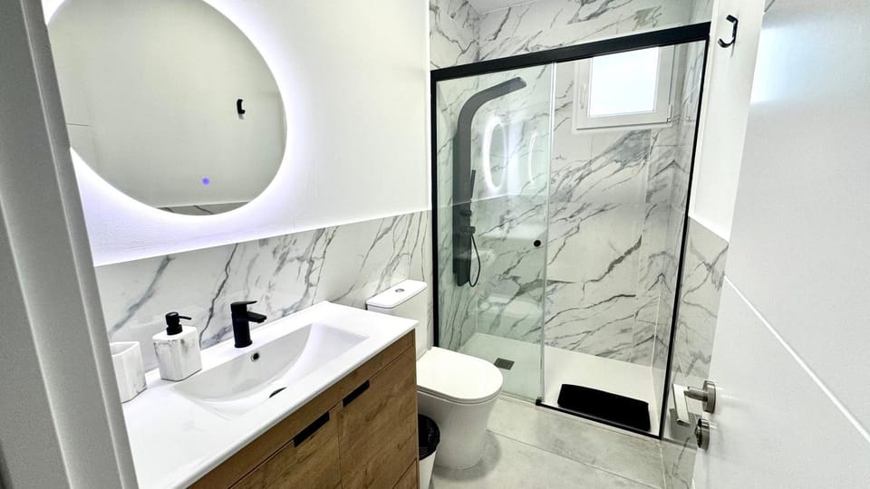Shower, Bathroom