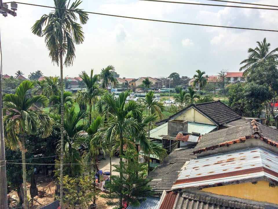 View (from property/room), Area and facilities