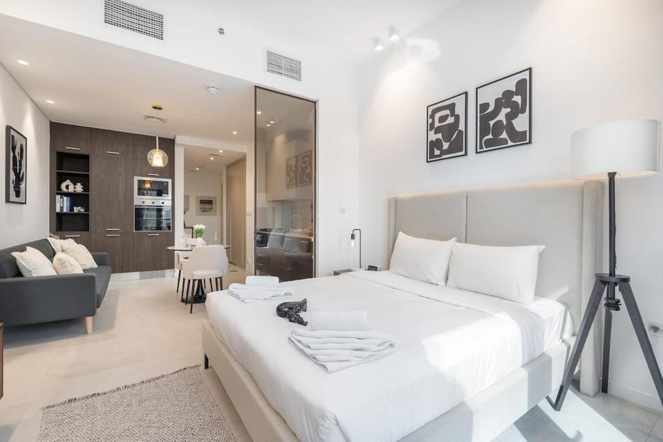 Free housekeeping visits during your stay - StayShort - Awesome Studio at Park View Tower in JVC with Skyline Views Apartment in Dubai