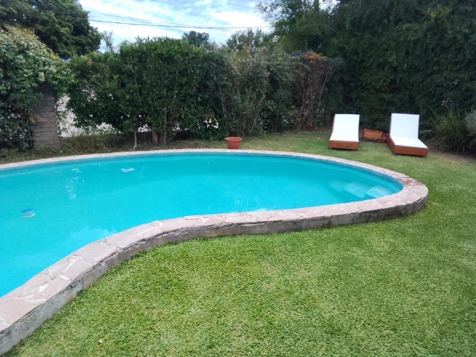 Casita de Capilla como Hotel House in Santa Fe Province, Argentina