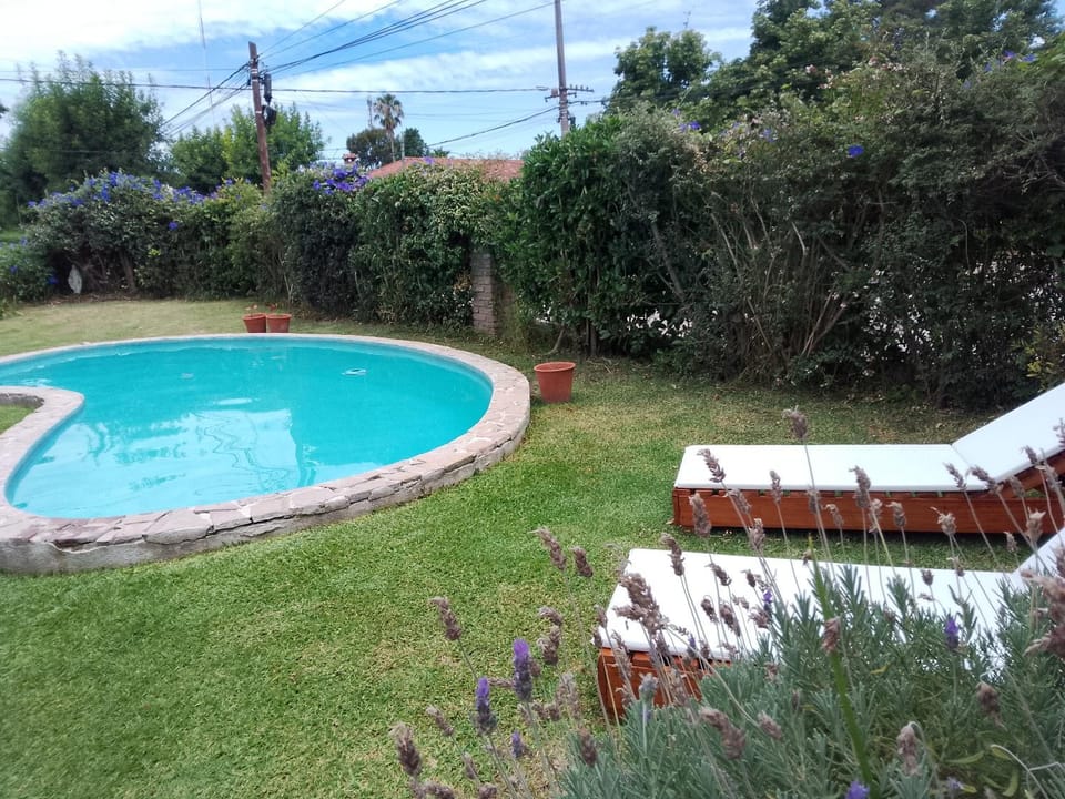Casita de Capilla como Hotel House in Santa Fe Province, Argentina