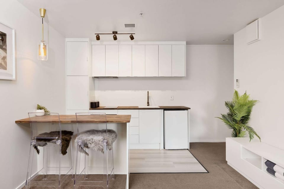 Oceanside Cosy Corner Apartment in Bay Of Plenty