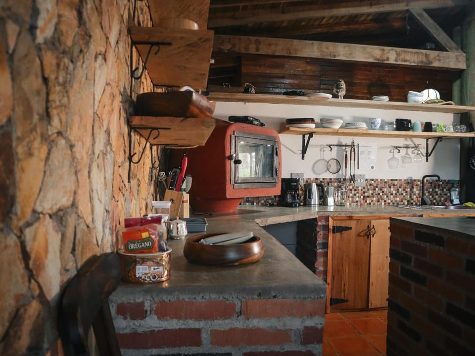 Kitchen or kitchenette, oven, kitchen