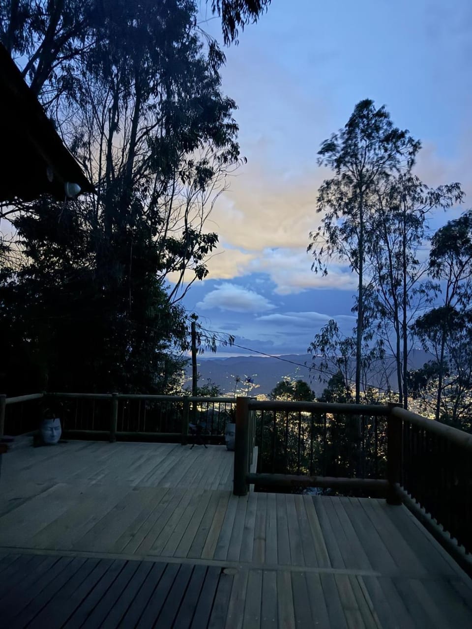 Balcony/Terrace, City view