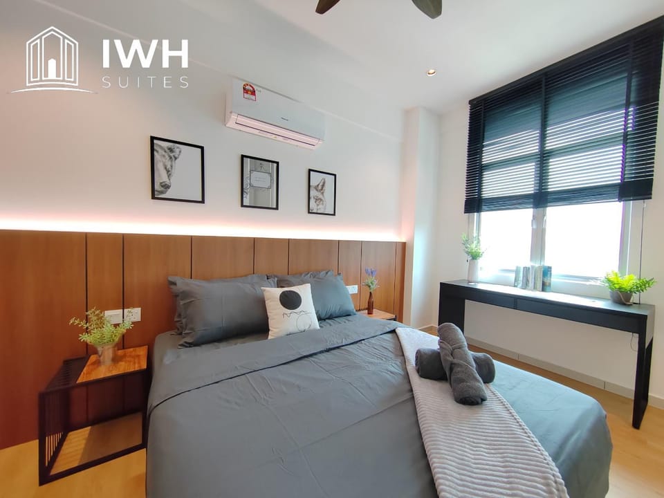 Photo of the whole room, Bedroom, air conditioner