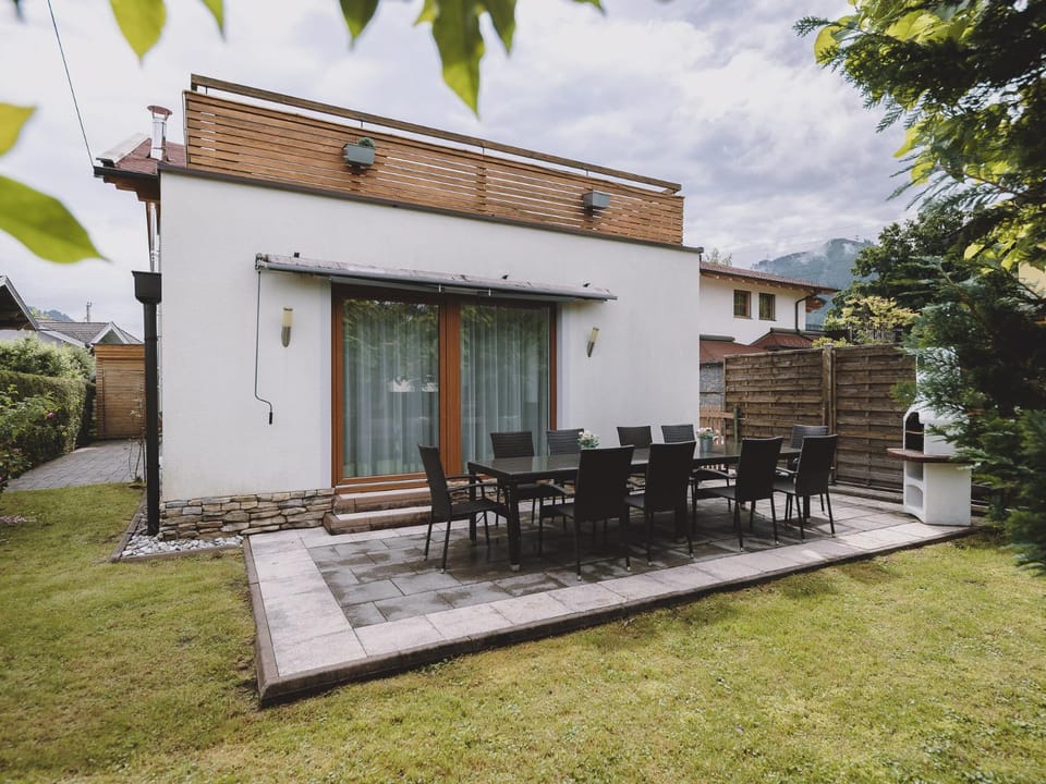 Garden, Garden, Balcony/Terrace