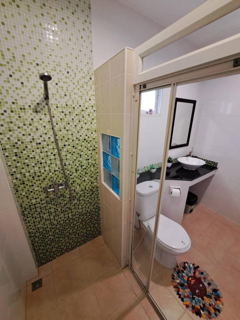 Shower, Toilet, Bathroom